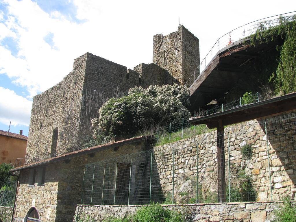 Casa Med Holiday Home Isolabona Bagian luar foto